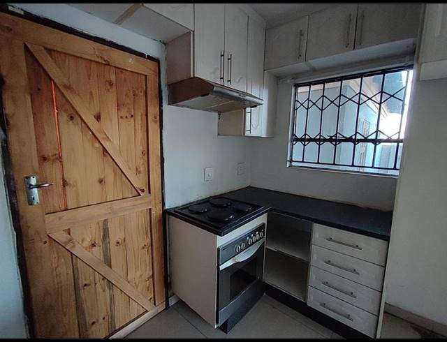 3 BEDROOM HOUSE FOR SALE IN DAWN PARK EXT